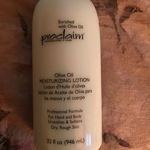 Proclaim Olive oil Moisturizing Lotions